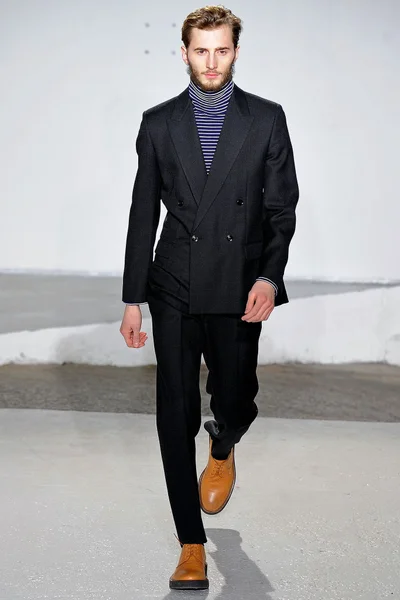 Look 2